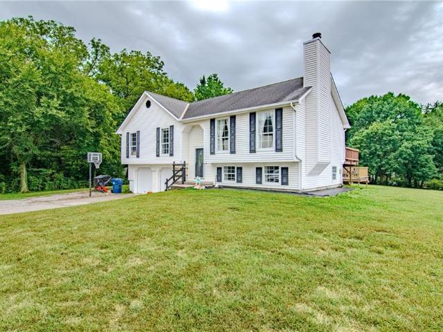 House for sale in Warrensburg, Johnson County