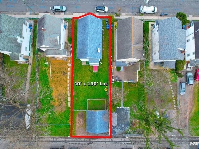 Duplex for sale in Englewood
