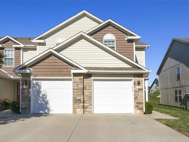 Townhouse for sale in Pointe at Raymore, Raymore