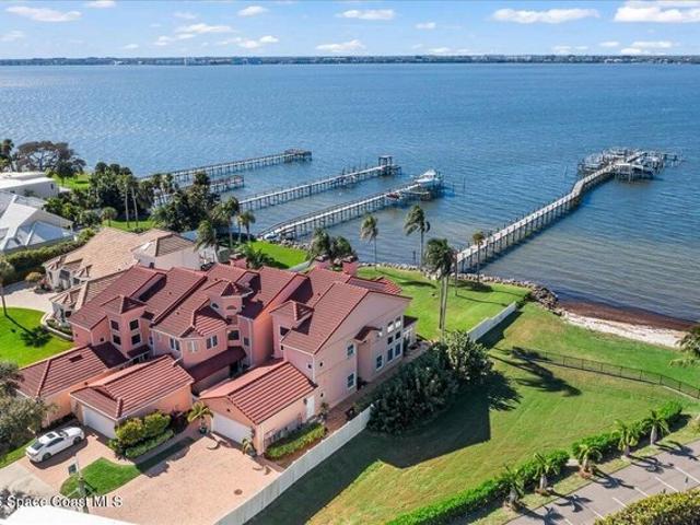 Townhouse for sale in Melbourne Beach, Florida