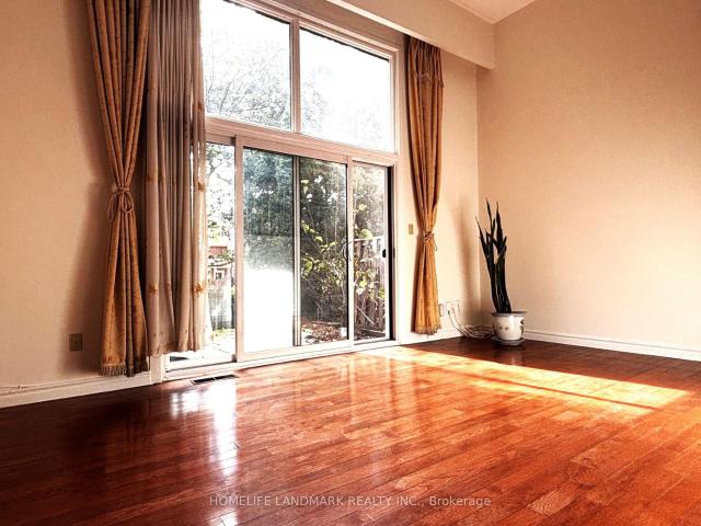 Condo for rent in Woburn, Ontario