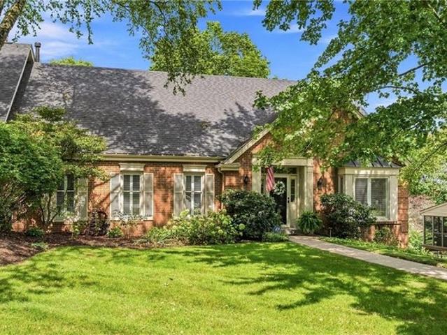 Townhouse for sale in Pittsburg, Pennsylvania
