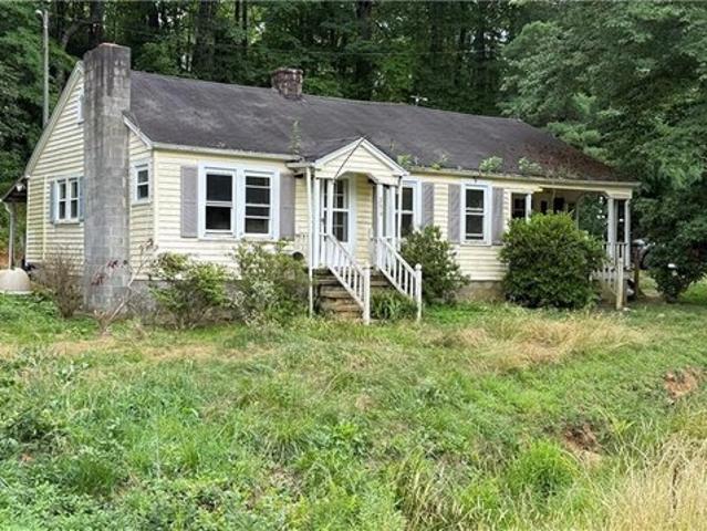 House for sale in Pilot Mountain, North Carolina