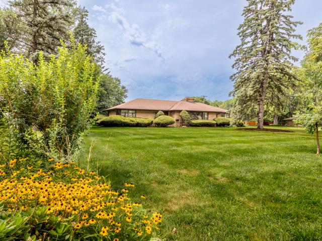House for sale in Columbia Park, Elgin