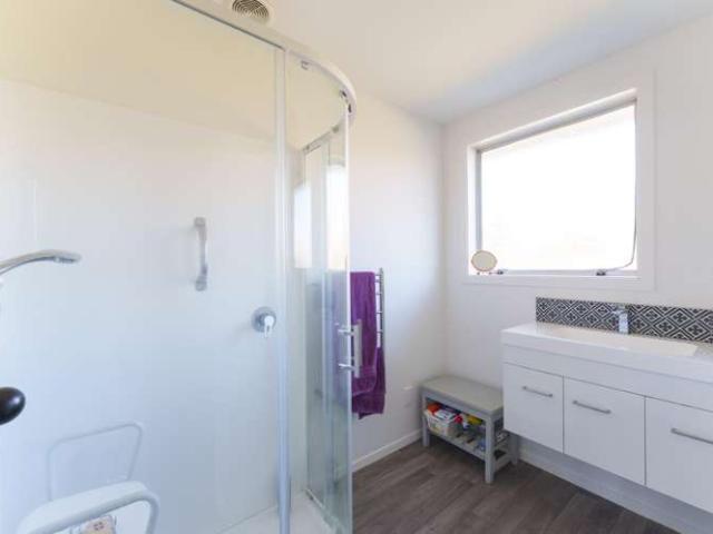 Apartment for sale in Chaslands, Canterbury