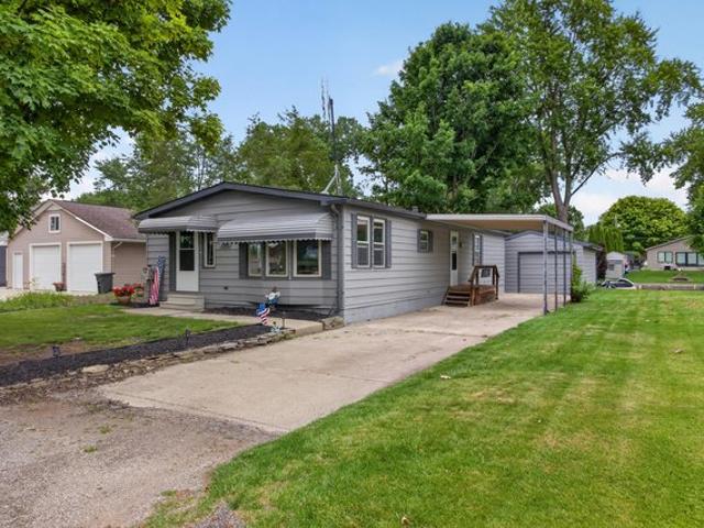 House for sale in Brooklyn, Michigan