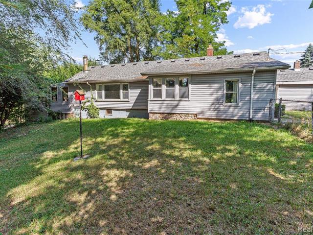 House for sale in Wixom, Michigan