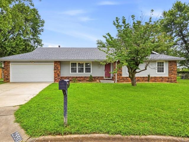 House for sale in Springfield, Missouri