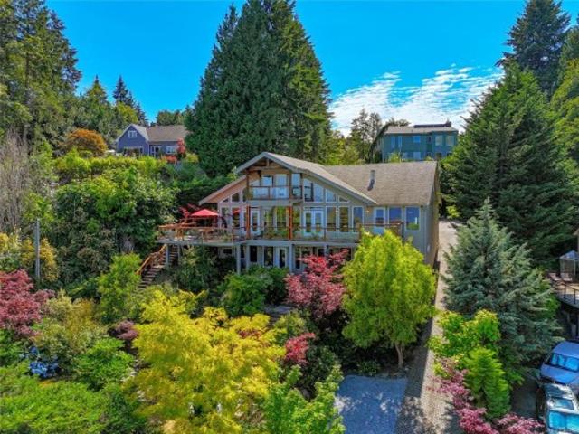 House for sale in Mill Bay, British Columbia