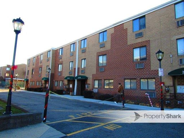 Condo for sale in Queens, Arverne