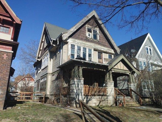 House for sale in Milwaukee, Wisconsin