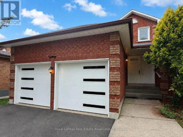 House for rent in Oakville, Golden Horseshoe