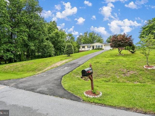 House for sale in Gaithersburg, Maryland
