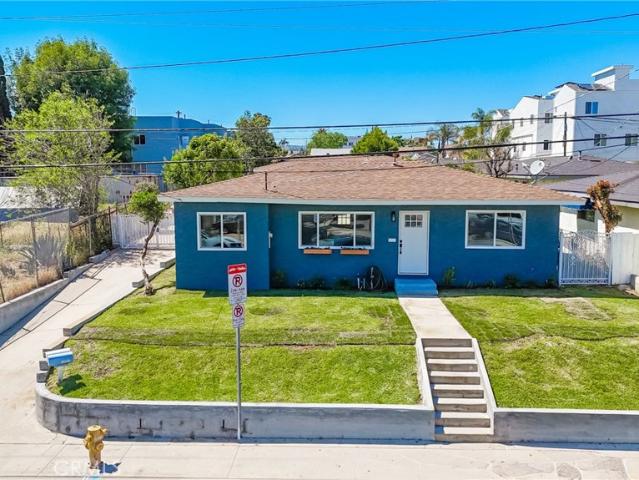 Townhouse for sale in Harbor City, Canoga Park