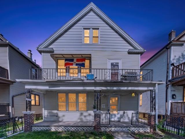 House for sale in Milwaukee, Wisconsin