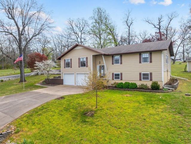 House for sale in Barry, Missouri