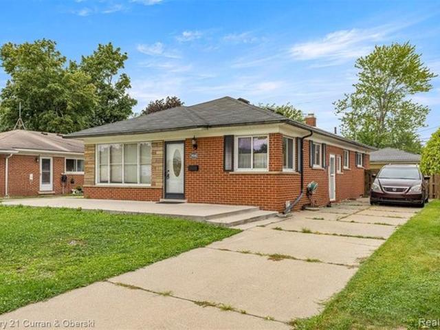House for sale in Dearborn Heights, Michigan
