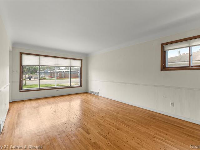 House for sale in Dearborn Heights, Michigan