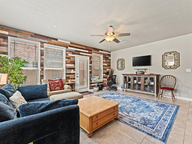 Townhouse for sale in Lewisville