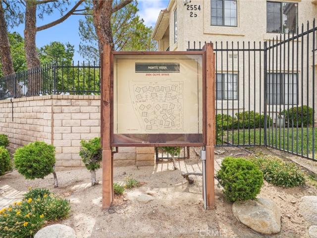 Condo for sale in Palmdale