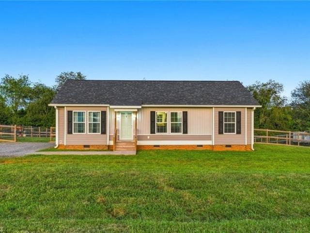 House for sale in Yadkinville, North Carolina