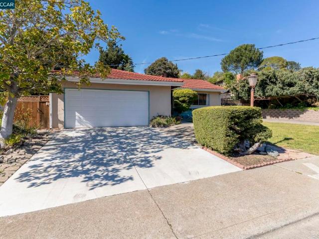 House for sale in Pinole, California