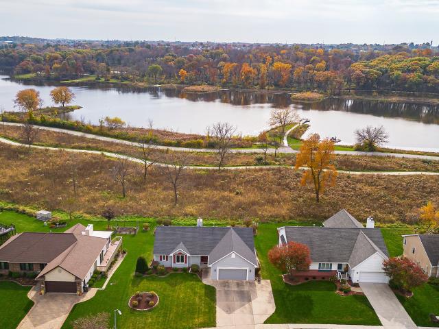 House for sale in Easter Lake Park, Des Moines