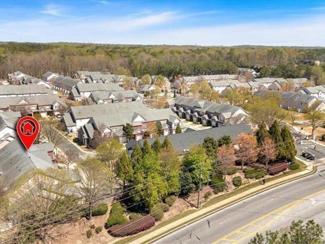 Townhouse for sale in Monterey, College Park