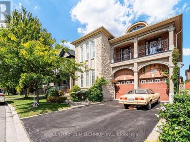 House for sale in Oakville, Ontario