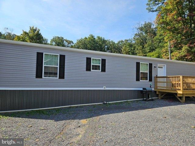 House for sale in Augusta, Hampshire County