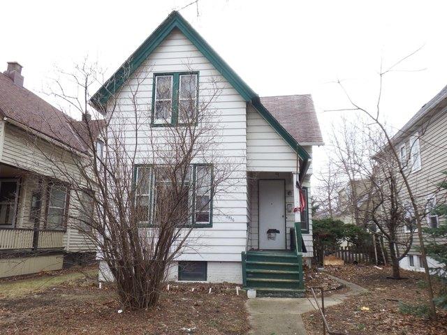 House for sale in Milwaukee, Wisconsin