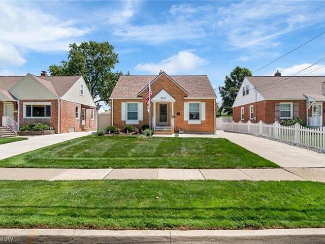 House for sale in Summit, Ohio