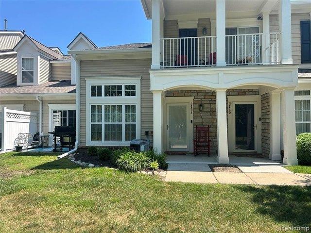 Condo for sale in Harrison Township, Michigan