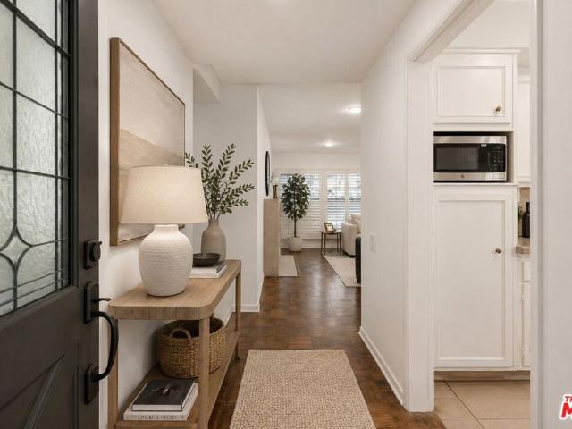 Property for rent in Canoga Park, California