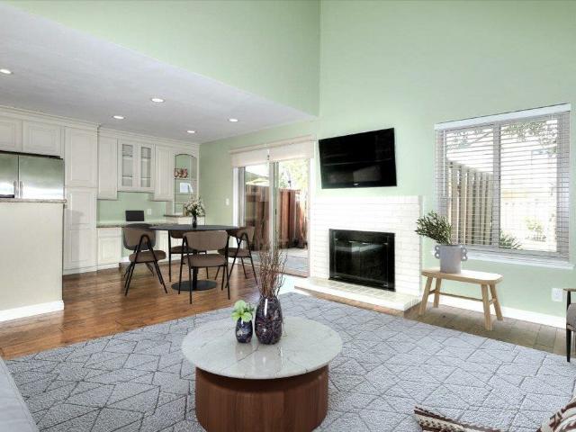 Condo for sale in Santa Clara Condo for sale in Santa Clara