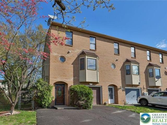 Townhouse for sale in Bethlehem, Pennsylvania