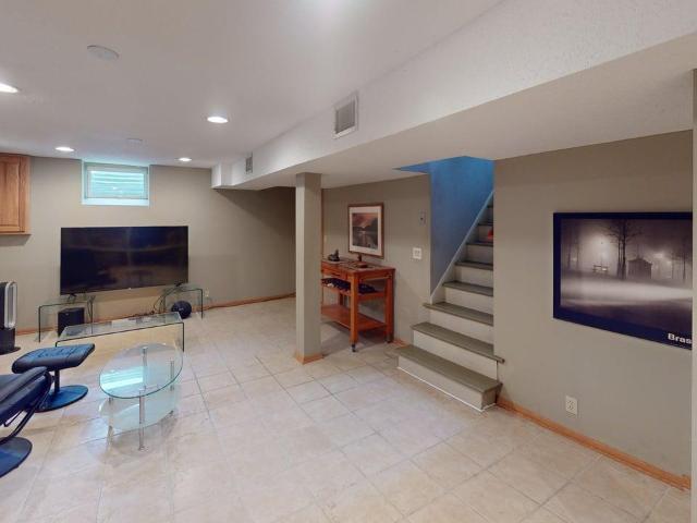 House for sale in Hopkins