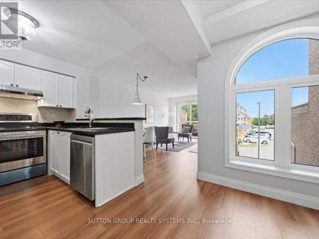 Townhouse for sale in Mississauga, Ontario