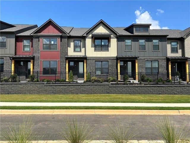 Townhouse for sale in Hoschton, Georgia