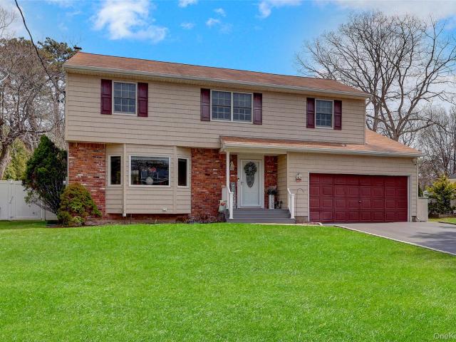 Property for sale in Bohemia, New York