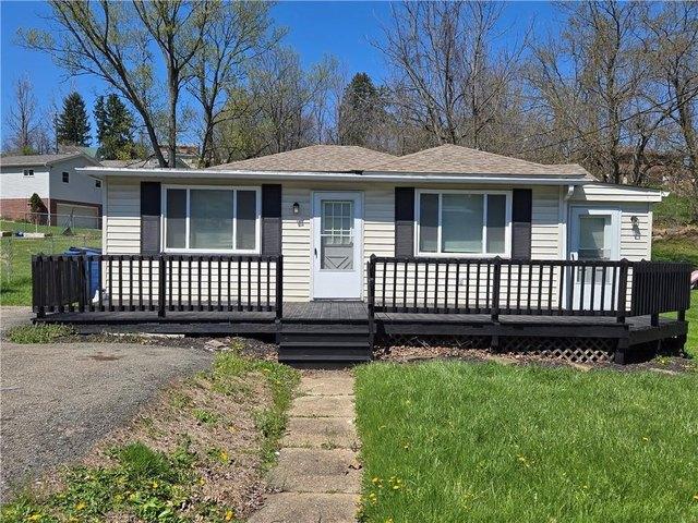 House for sale in Elizabeth, Pennsylvania