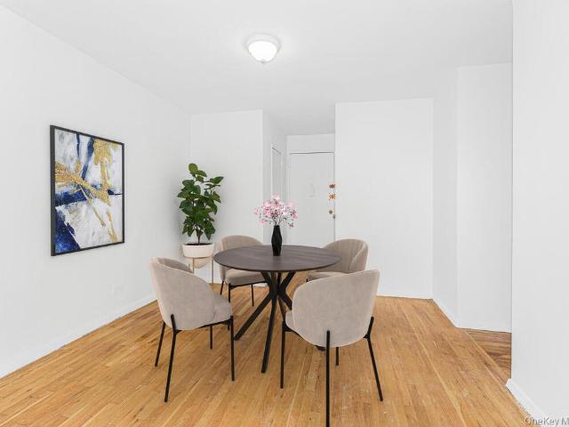 Property for sale in The Bronx, Glenwood