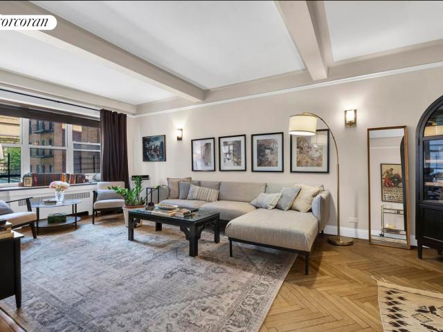 Condo for sale in Manhattan Community Board 12, New York