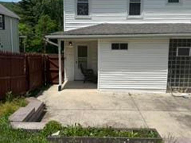 Property for rent in Carbon, Pennsylvania