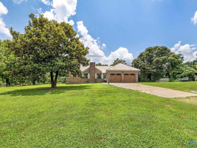 House for sale in Crossville, Alabama