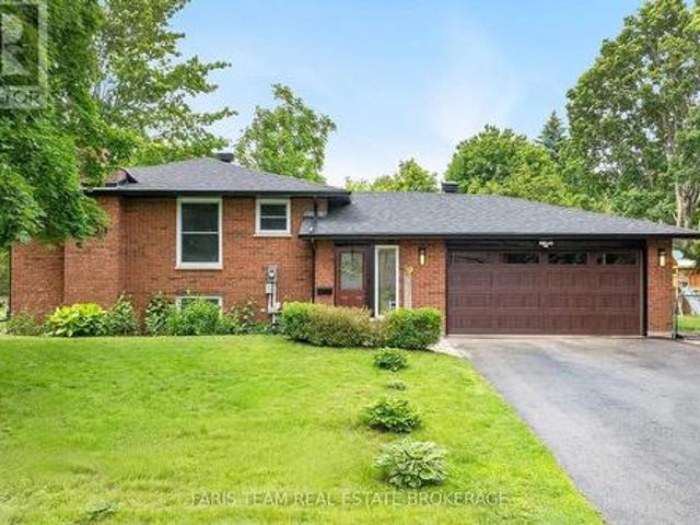 House for sale in Barrie, Ontario