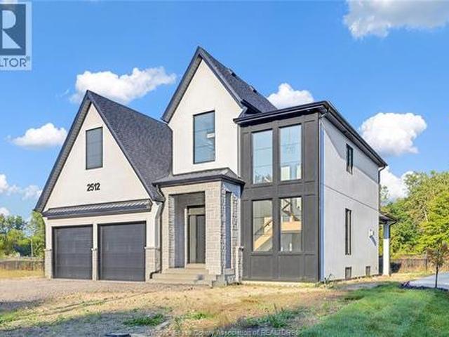 House for sale in Essex, Ontario