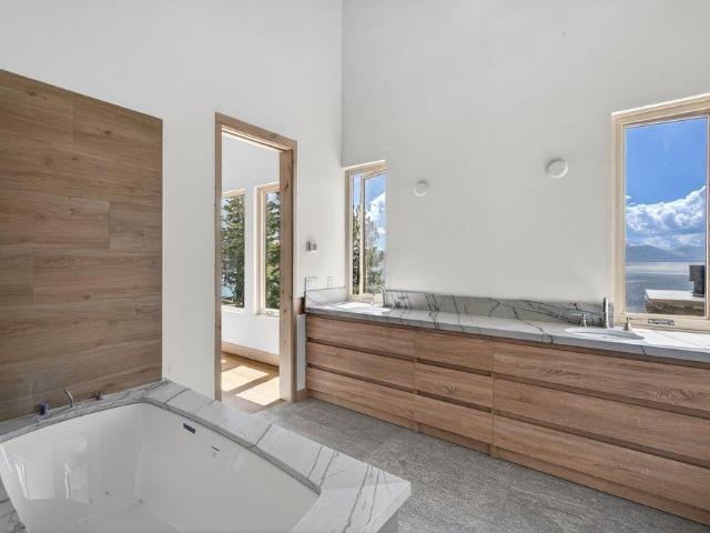 House for sale in Tahoma, California