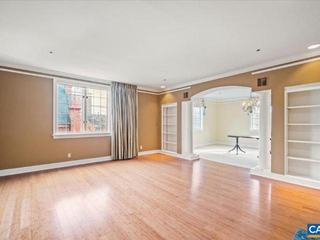 Condo for sale in Virginia