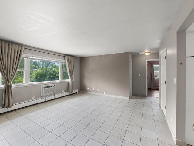 Condo for sale in Addison, Illinois